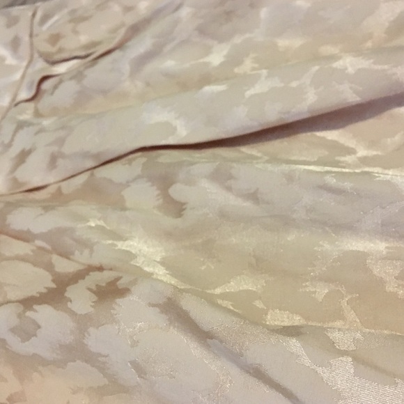 Light Pink Tube Dress w/ Pockets - Picture 3 of 8